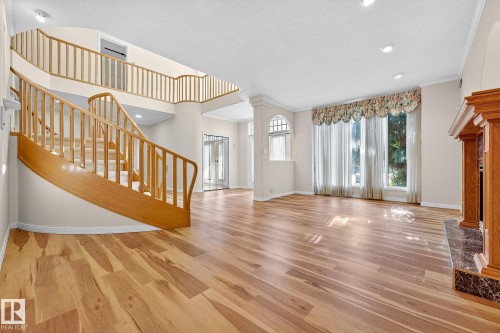 106 Farnell Close, Edmonton, AB - Indoor Photo Showing Other Room