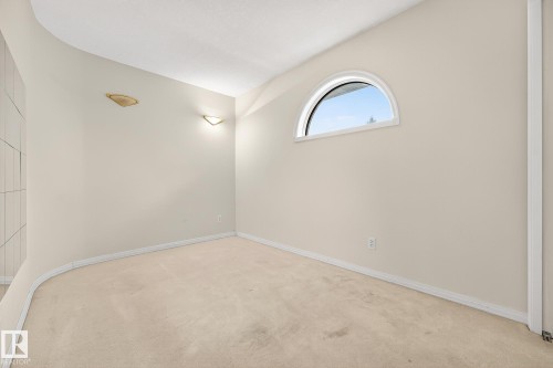 106 Farnell Close, Edmonton, AB - Indoor Photo Showing Other Room