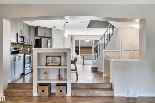 1271 Chappelle Boulevard, Edmonton, AB - Indoor