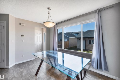 1271 Chappelle Boulevard, Edmonton, AB - Indoor