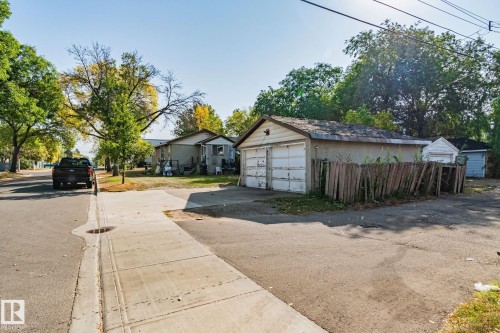 12350 82 Street, Edmonton, AB - Outdoor