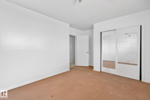 12350 82 Street, Edmonton, AB - Indoor Photo Showing Other Room