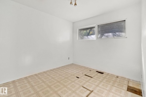 12350 82 Street, Edmonton, AB - Indoor Photo Showing Other Room
