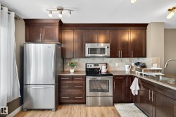 7327 EDGEMONT Way  Edmonton, AB T6M 0S1