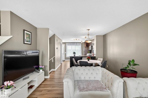 7327 Edgemont Way, Edmonton, AB - Indoor
