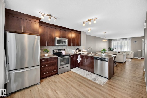 7327 Edgemont Way, Edmonton, AB - Indoor Photo Showing Kitchen With Double Sink