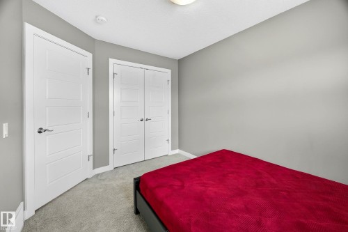 7327 Edgemont Way, Edmonton, AB - Indoor Photo Showing Bedroom
