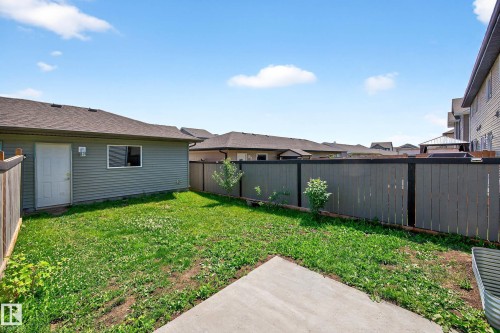 7327 Edgemont Way, Edmonton, AB - Outdoor