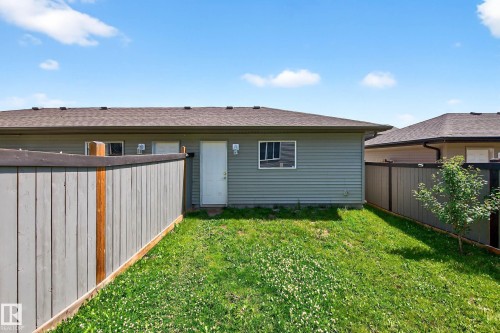 7327 Edgemont Way, Edmonton, AB - Outdoor