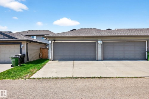 7327 Edgemont Way, Edmonton, AB - Outdoor