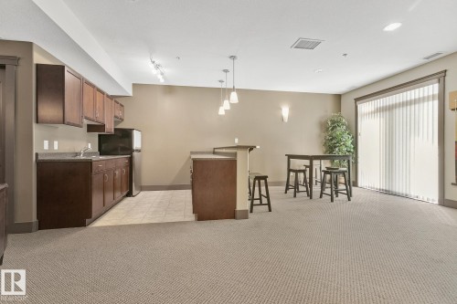 212 2503 Hanna Crescent, Edmonton, AB - Indoor