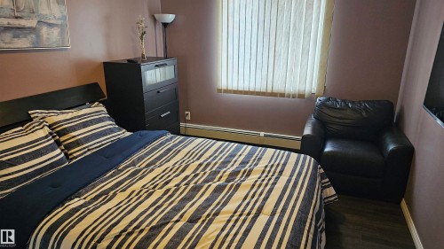 301 9525 162 Avenue, Edmonton, AB - Indoor Photo Showing Bedroom