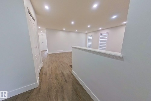 18927 95A Avenue, Edmonton, AB - Indoor Photo Showing Other Room