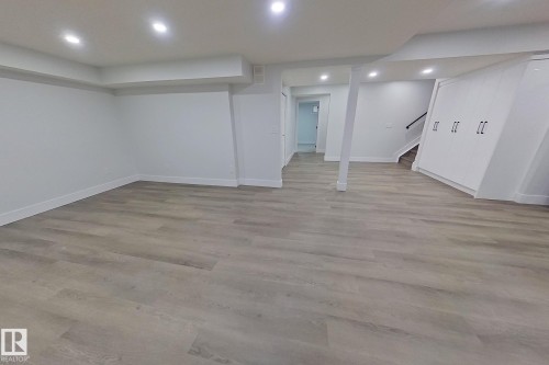 18927 95A Avenue, Edmonton, AB - Indoor Photo Showing Other Room