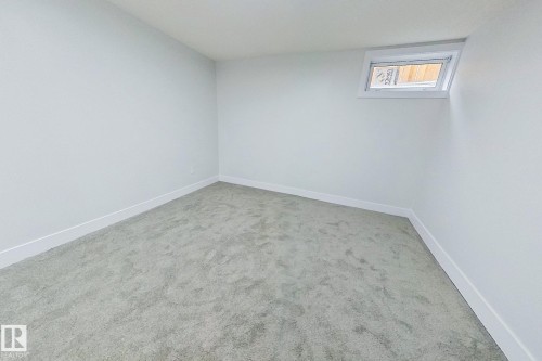 18927 95A Avenue, Edmonton, AB - Indoor Photo Showing Other Room