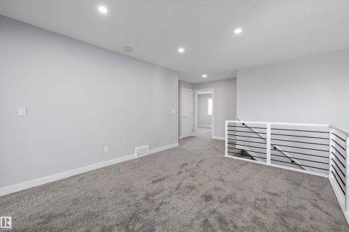 10238 92A Avenue, Morinville, AB - Indoor Photo Showing Other Room