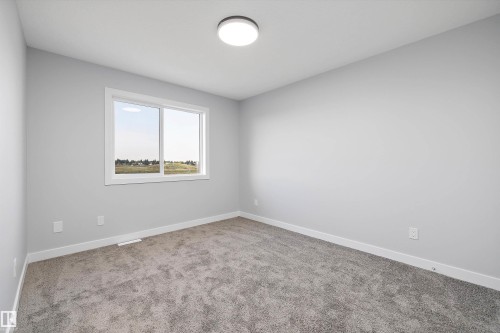 10238 92A Avenue, Morinville, AB - Indoor Photo Showing Other Room