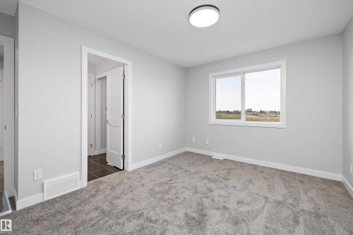 10238 92A Avenue, Morinville, AB - Indoor Photo Showing Other Room