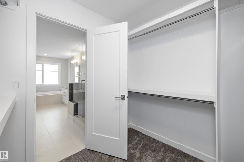 10214 92A Avenue, Morinville, AB - Indoor Photo Showing Other Room