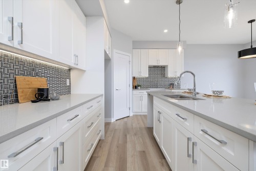 10214 92A Avenue, Morinville, AB - Indoor Photo Showing Kitchen With Double Sink With Upgraded Kitchen