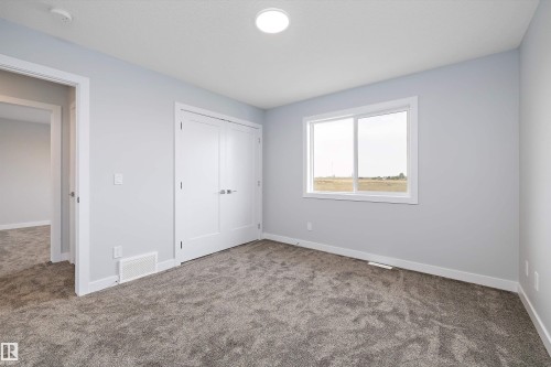 10214 92A Avenue, Morinville, AB - Indoor Photo Showing Other Room