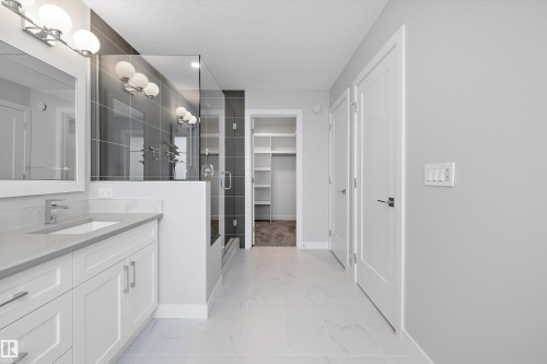 10214 92A Avenue, Morinville, AB - Indoor