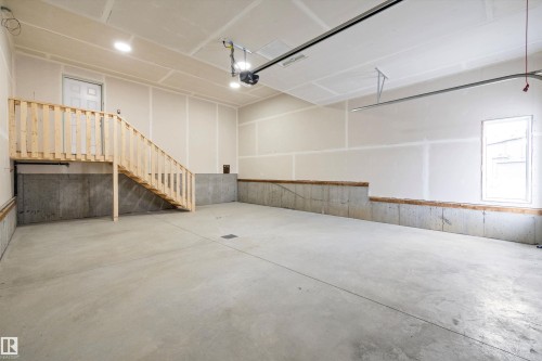10214 92A Avenue, Morinville, AB - Indoor