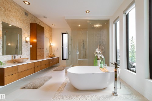 622 Howatt Drive, Edmonton, AB - Indoor Photo Showing Bathroom