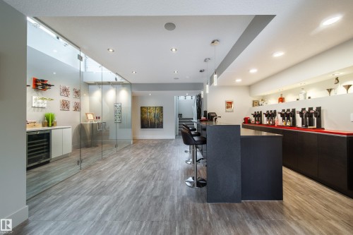 622 Howatt Drive, Edmonton, AB - Indoor Photo Showing Other Room