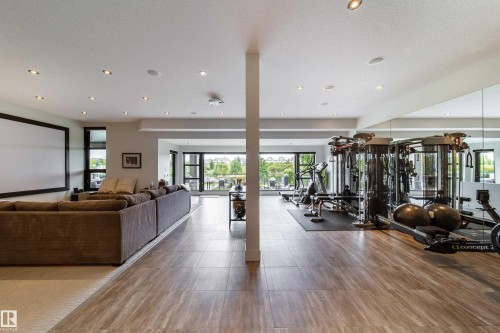 622 Howatt Drive, Edmonton, AB - Indoor Photo Showing Gym Room