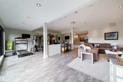 622 Howatt Drive, Edmonton, AB - Indoor