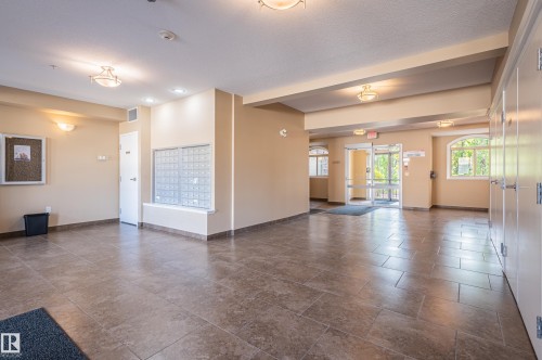 212 8730 82 Avenue, Edmonton, AB - Indoor Photo Showing Other Room