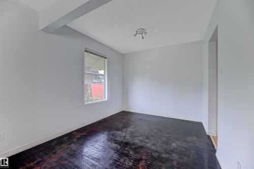 3116 112 Avenue, Edmonton, AB - Indoor Photo Showing Other Room