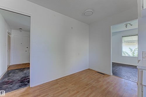 3116 112 Avenue, Edmonton, AB - Indoor Photo Showing Other Room