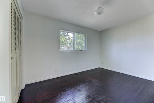3116 112 Avenue, Edmonton, AB - Indoor Photo Showing Other Room