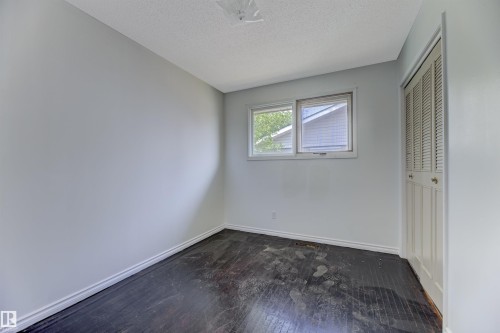 3116 112 Avenue, Edmonton, AB - Indoor Photo Showing Other Room