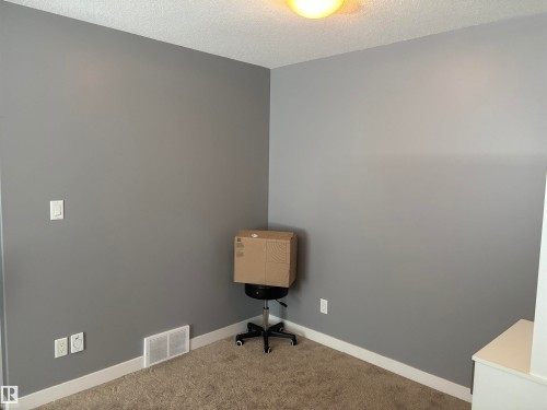 6694 Cardinal Road, Edmonton, AB - Indoor