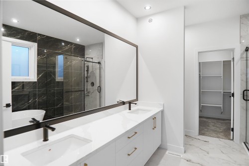17 Axelwood Crescent, Spruce Grove, AB - Indoor Photo Showing Bathroom
