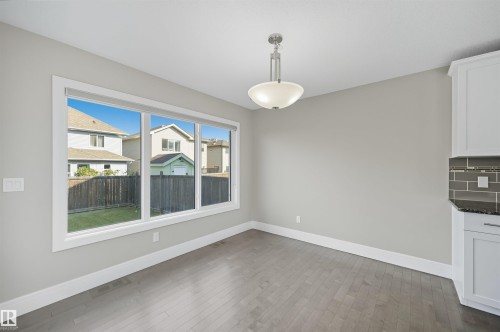 7122 Armour Link Link, Edmonton, AB - Indoor