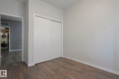 101 4304 139 Avenue Nw, Edmonton, AB - Indoor Photo Showing Other Room