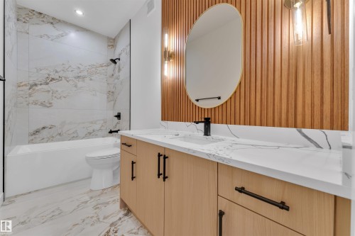 27 Eldridge Point(E), St. Albert, AB - Indoor Photo Showing Bathroom