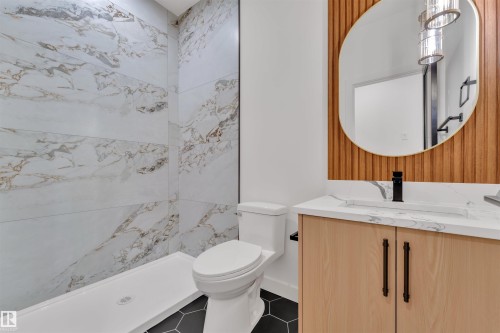 27 Eldridge Point(E), St. Albert, AB - Indoor Photo Showing Bathroom
