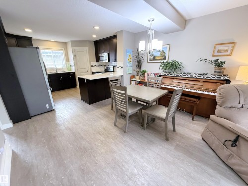 41 50 Mclaughlin Drive, Spruce Grove, AB - Indoor