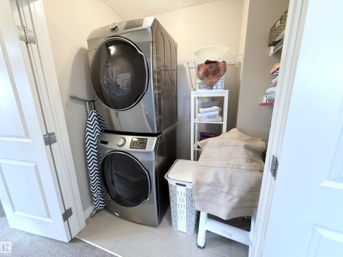 41 50 Mclaughlin Drive, Spruce Grove, AB - Indoor Photo Showing Laundry Room