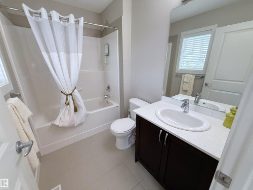 41 50 Mclaughlin Drive, Spruce Grove, AB - Indoor Photo Showing Bathroom
