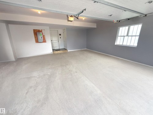 41 50 Mclaughlin Drive, Spruce Grove, AB - Indoor