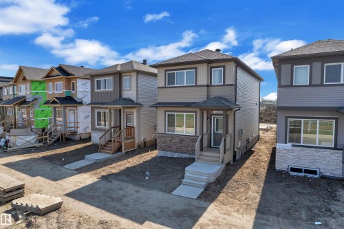 1031 Aster Boulevard, Edmonton, AB - Outdoor With Facade