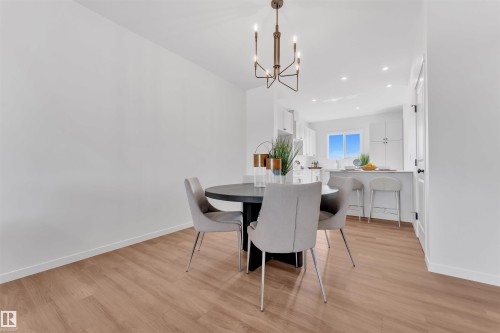 1031 Aster Boulevard, Edmonton, AB - Indoor Photo Showing Dining Room