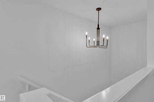 1031 Aster Boulevard, Edmonton, AB - Indoor Photo Showing Other Room