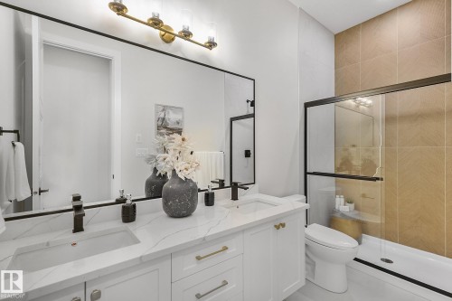 5604 Cautley Cove Cove, Edmonton, AB - Indoor Photo Showing Bathroom